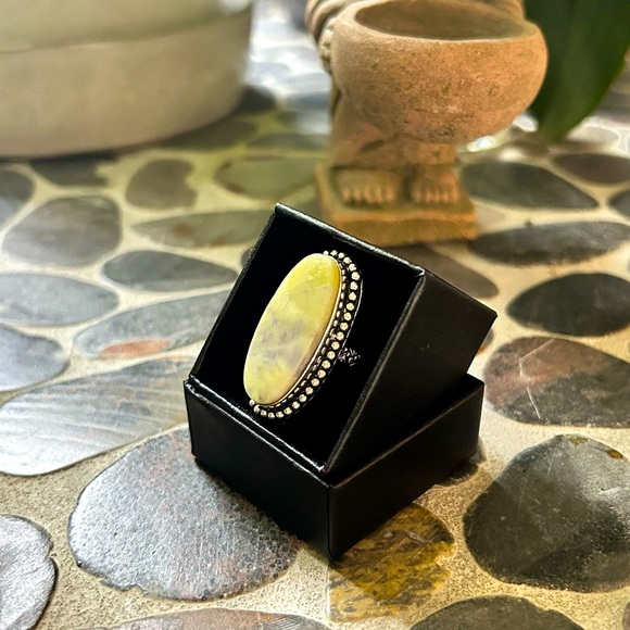 Sterling Silver Serpentine Ring - Picture 4 of 8